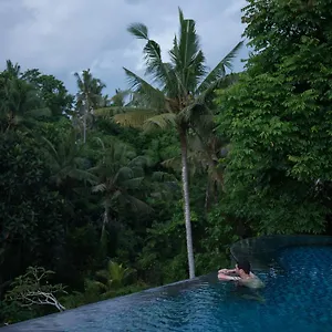 Holiday park Tirta Arum